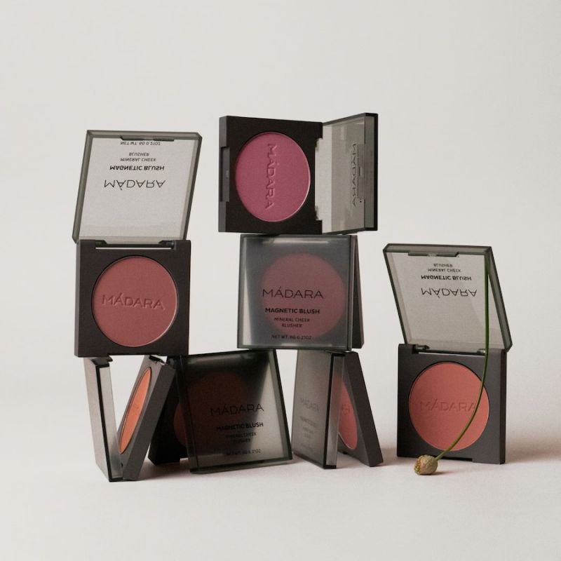 MADARA Organic Skincare Blush magnético, rubor mineral para mejillas, #3 mejillas frías