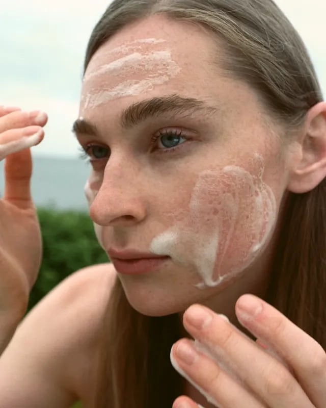 L:A BRUKET No. 308 Espuma limpiadora exfoliante