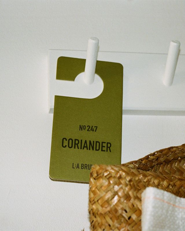 L:A BRUKET No. 247 Fragmento de fragancia Coriandro Duftanhänger