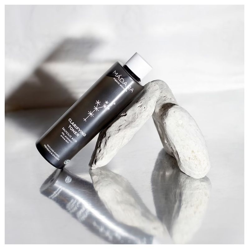 MADARA Organic Skincare Toner Aclarador