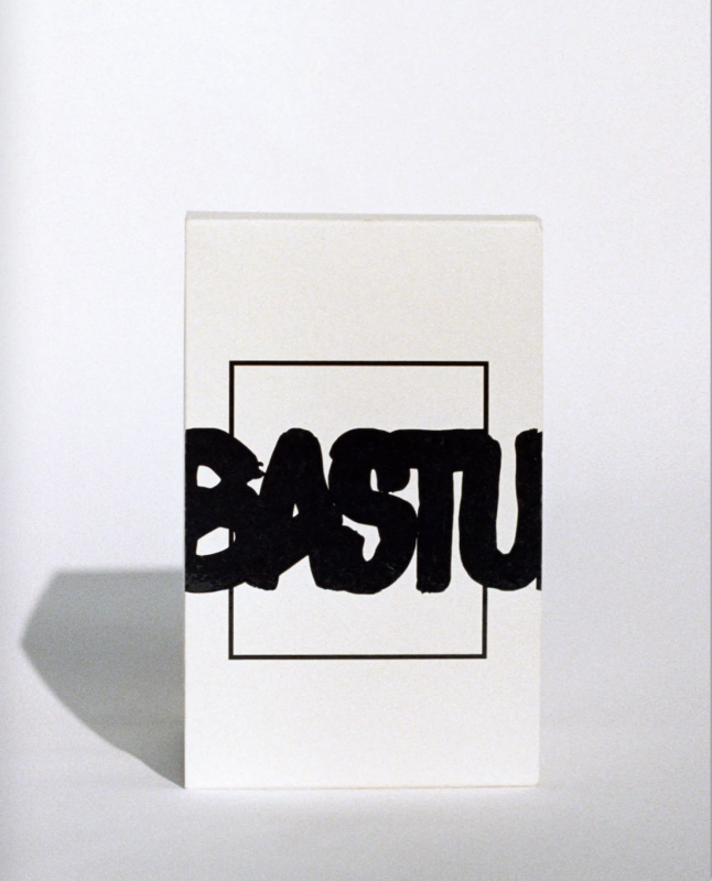 L:A BRUKET No. 254 Scented Candle Bastu 260 g Vela aromática