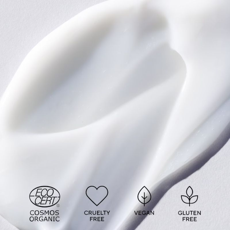 MADARA Organic Skincare RETINOL ALTERNATIVE suero de ojos alternativo con retinol de origen vegetal
