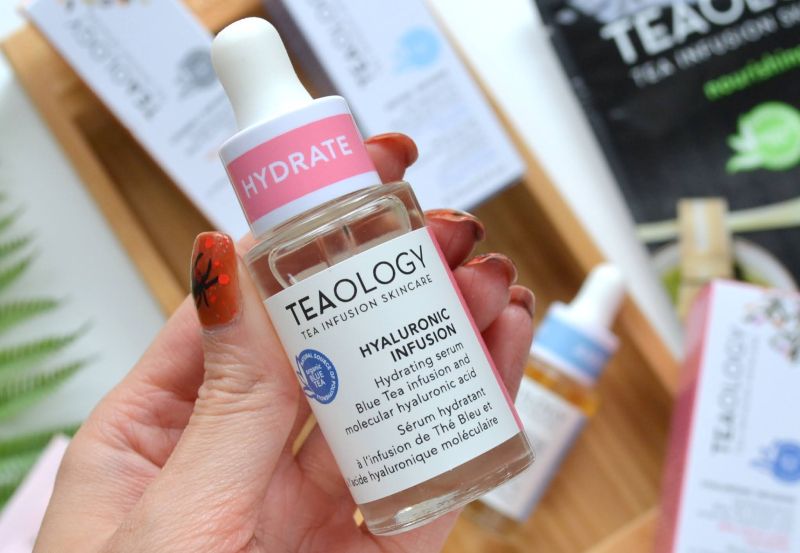 TEAOLOGY Hydrating Booster Kit suero hidratante