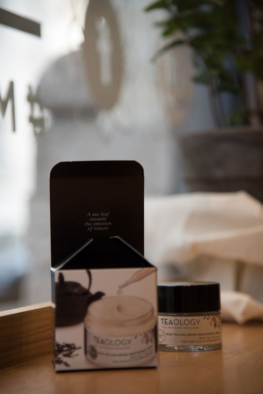 TEAOLOGY White Tea Perfecting Powder polvo facial
