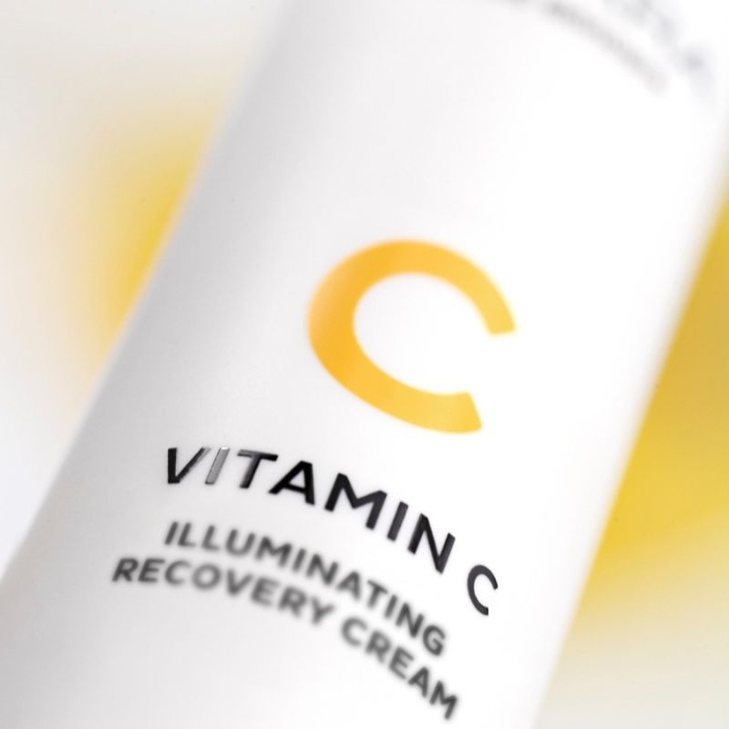 MADARA Organic Skincare Vitamin C Illuminating Recovery Cream