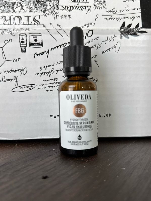 OLIVEDA F86 Vegan Hyaluronic Suero facial Corrective