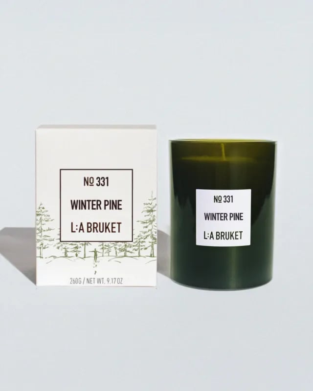 L:A BRUKET No. 331 Vela Pino de Invierno Edición Limitada