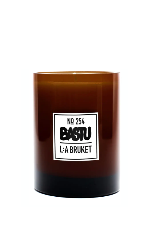 L:A BRUKET No. 254 Scented Candle Bastu 260 g Vela aromática