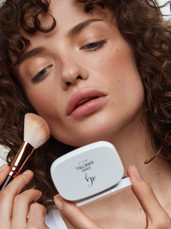 Y Gretel ILGE - Translucent Compact Powder - PUFF
