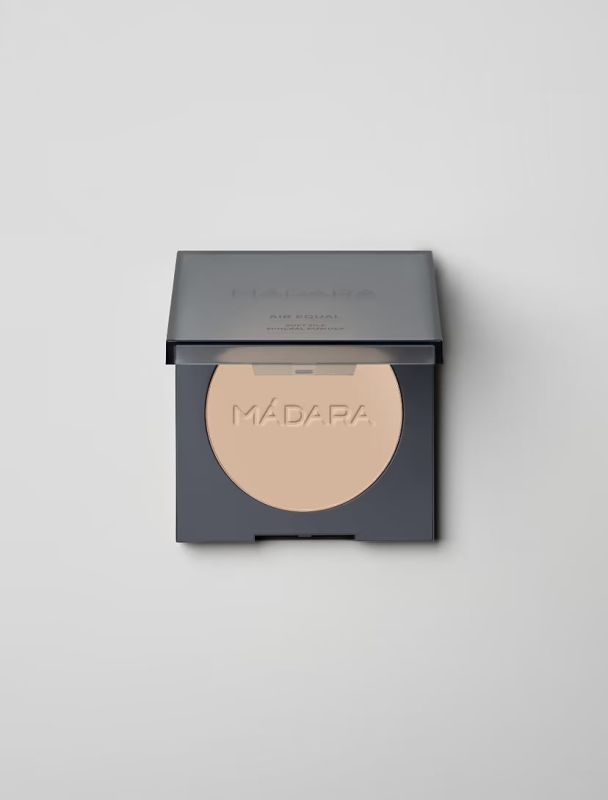 MADARA Organic Skincare AIR EQUAL Soft Silk Mineral Powder, #2 BEIGE