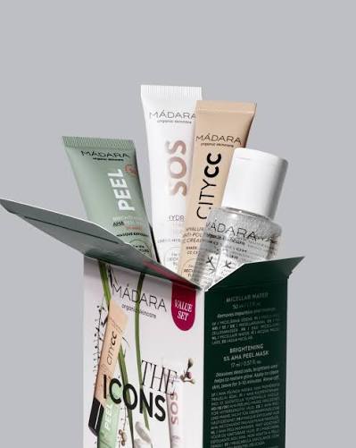 MADARA Organic Skincare The Icons Set  - MEDIUM