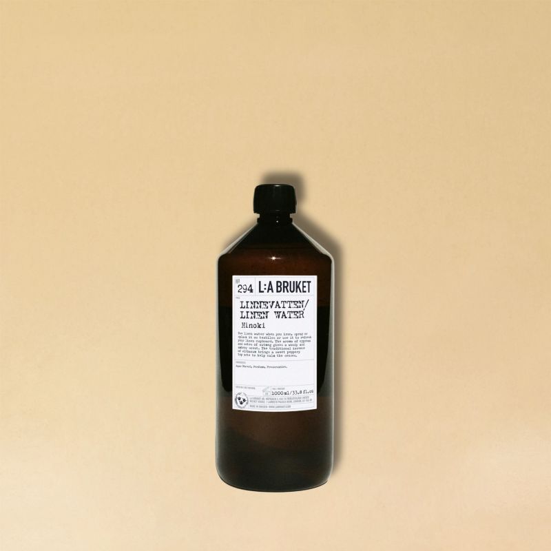 L:A BRUKET No. 294 Linen Water Hinoki agua para planchar