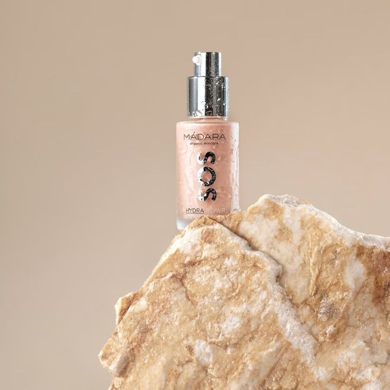 MADARA Organic Skincare SOS HYDRA Repair Intensive serum
